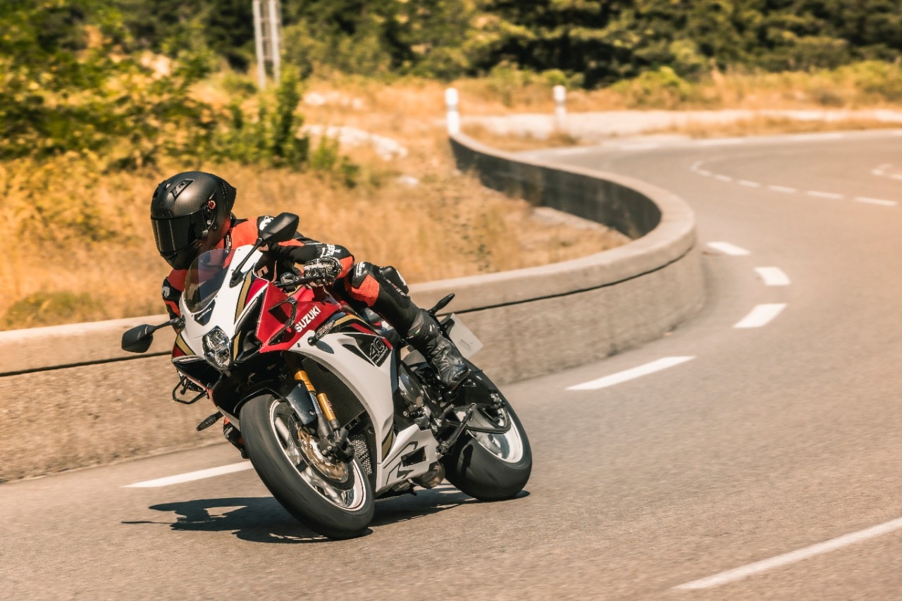 Dueruote TG #256- Suzuki GSX-R1000R, Nolan N20-2, gli assenti di EICMA 2025